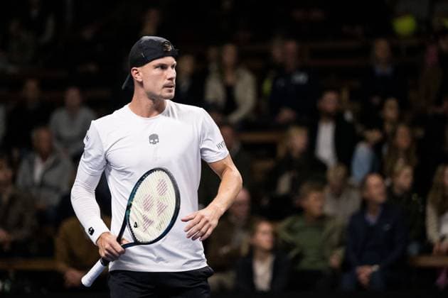 231018 Marton Fucsovics of Hungary celebrates during day 5 of the Nordic Open tennis tournament on October 18, 2023 in Stockholm Photo Emma Wallskog BILDBYRAN COP 320 EW0271 tennis nordic open dag 5 bbeng jubel  Copyright: EMMAxWALLSKOG BB231018EW040