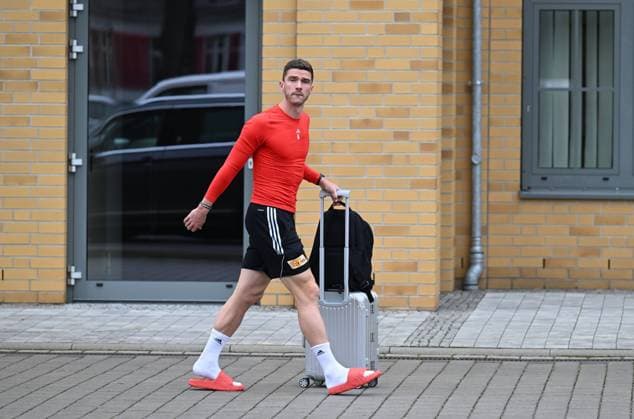 Football, men, 2023 2024 season, 1 Bundesliga, 1 FC Union Berlin, Robin Gosens 1 FC Union Berlin arriving at the stadium, 19 10 2023, Copyright: xMatthiasxKochx