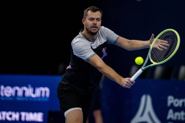 Adam Pavlasek pictured in action during a doubles quarter final match at the European Open Tennis ATP, Tennis Herren tournament, in Antwerp, Thursday 19 October 2023. JASPERxJACOBS  x78032786x