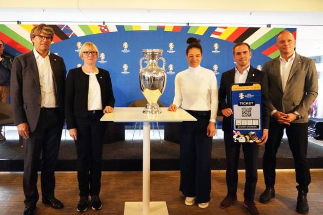 Football, press conference on the occasion of the partnership between the vdv and UEFA EURO 2024 f l Oliver Wolff, Chief Executive VDV, Stefanie Haaks, Chairwoman of the Board of Kölner Verkehrs Betriebe and vdv Executive Committee member, Celia Sasic, UEFA EURO 2024 Ambassador Philipp Lahm, Tournament Director UEFA EURO 2024, markus stenger, Managing Director EURO 2024 GmBH