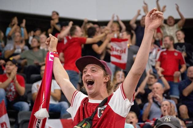 Linz, Austria 7 September 2023 Austrian national team plays in a UEFA Friendly match against The Republic Moldova, Austria celebrate the 1 1 Compensation against The Republic Moldova Upper Austria