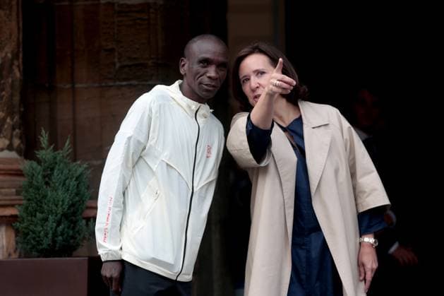 Photo: Juan Carlos Rojas LaPresse ------------------------------------------------------------- Eliud Kipchoge Medallista ol& xed;mpico nacido en Kenia especialista en las carreras de fondo y en la marat& xf3;n,bicampe& xf3;n ol& xed;mpico en marat& xf3;n en los a& xf1;os 2016 y 2020 y campe& xf3;n mundial de 5000 metros en 2003.2& x200b; Particip& xf3; en cuatro Juegos Ol& xed;mpicos de Verano, obteniendo en total cuatro medallas: bronce en Atenas 2004 (5000 m), plata en Pek& xed;n 2008 (5000 m), oro en R& xed;o de Janeiro 2016 (marat& xf3;n) y oro en Tokio 2020. Gan& xf3; dos medallas en el Campeonato Mundial de Atletismo, oro en 2003 y plata en 2007, y una medalla de bronce en el Campeonato Mundial de Atletismo en Pista Cubierta de 2006.2 El 25 de septiembre de 2022 estableci& xf3; una nueva plusmarca mundial de marat& xf3;n (2:01:09) en la Marat& xf3;n de Berl& xed;n, superando la que & xe9;l hab& xed;a logrado en 2018.4& x200b; Foto: Juan Carlos Rojas LaPresse 20231019 Eliud Kipchoge Olympic medalist born in Kenya, specialist in long-distance races and the marathon, two-time Olympic marathon champion in 2016 and 2020 and 5000 meter world champion in 2003.2 He participated in four Summer Olympic Games, Olympische Spiele, Olympia, OS obtaining a total of four medals: bronze in Athens 2004 (50  Copyright: xJuanxCarlosxRojas LaPressex