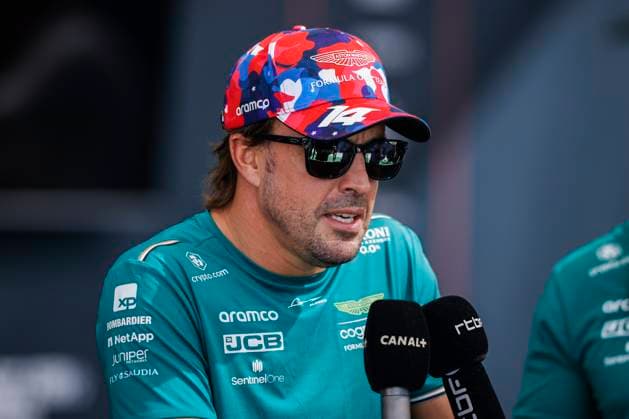 ALONSO Fernando (spa), Aston Martin F1 Team AMR23, portrait during the 2023 Formula 1 Lenovo United States Grand Prix, 18th round of the 2023 Formula One World Championship, WM, Weltmeisterschaft from October 20 to 22, 2023 on the Circuit of The Americas, in Austin, USA - F1 - US GRAND PRIX 2023 DPPI Panoramic  __R5_8484