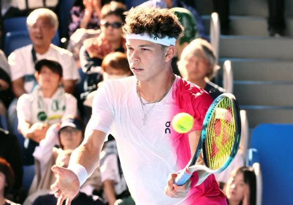 October 20, 2023, Tokyo, Japan - Ben Shelton of the United States returns the ball against his compatriot Tommy Paul during the quater final match of the Japan Open tennis championships at the Ariake Colosseum in Tokyo on Friday, October 20, 2023. (photo by Yoshio Tsunoda AFLO) Noxthirdxpartyxsales  (0309372334st)