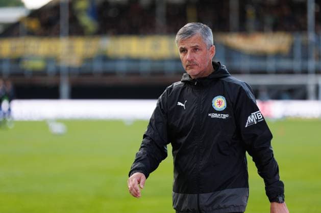 Jens Haertel coach Eintracht Braunschweig , SV Elversberg vs Eintracht Braunschweig, Football, 2 Bundesliga, Matchday 10, Season 2023 2024, 20 10 2023 SV Elversberg vs Eintracht Braunschweig, Football, 2 Bundesliga, Matchday 10, Season 2023 2024, 20 10 2023 Copyright: xEibner-Pressefoto AlexanderxNeisx EP_ANS