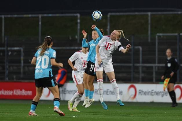 Google Pixel Frauen Bundesliga 2023 2024, 1 FC Köln Bayer 04 Leverkusen Kristin Kögel B04, 11 , Anna Gerhardt FC, 21 Köln Franz Kremer Stadion Nordrhein Westfalen Germany