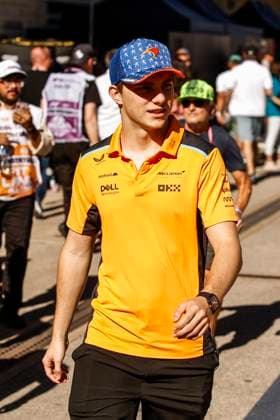PIASTRI Oscar (aus), McLaren F1 Team MCL60, portrait during the 2023 Formula 1 Lenovo United States Grand Prix, 18th round of the 2023 Formula One World Championship, WM, Weltmeisterschaft from October 20 to 22, 2023 on the Circuit of The Americas, in Austin, USA - F1 - US GRAND PRIX 2023 DPPI Panoramic  00123040__R3_0873