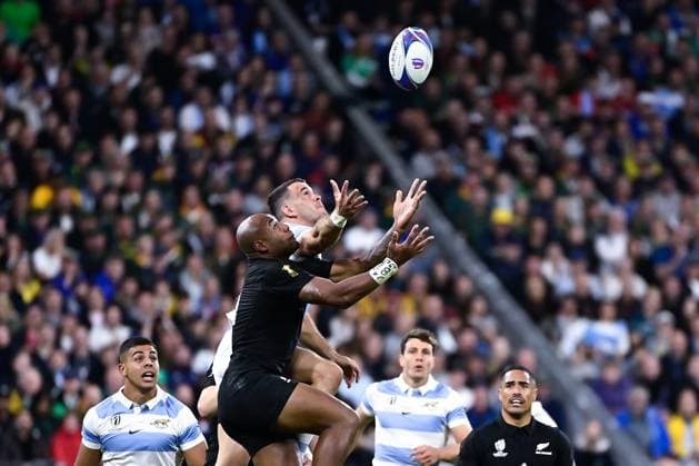 Sport Themen der Woche KW42 Sport Bilder des Tages EMILIANO BOFFELLI ( 14 - Argentine ) - MARK TELE A ( 11 - Nouvelle Zelande ) - RUGBY : Argentine vs Nouvelle Zelande - Coupe du Monde - 20 10 2023 FedericoPestellini Panoramic 