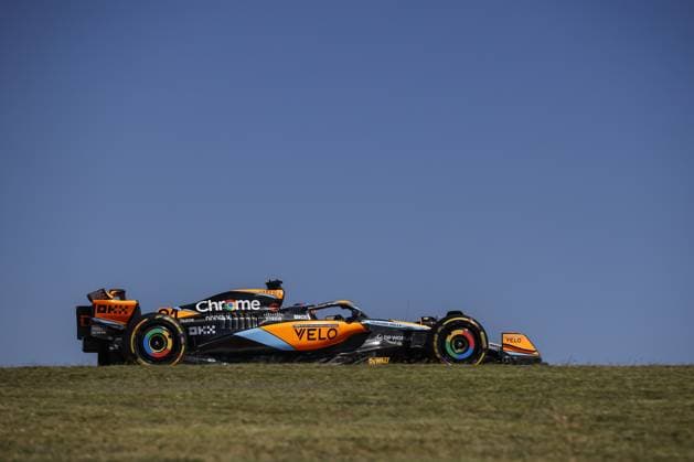 81 PIASTRI Oscar (aus), McLaren F1 Team MCL60, action during the 2023 Formula 1 Lenovo United States Grand Prix, 18th round of the 2023 Formula One World Championship, WM, Weltmeisterschaft from October 20 to 22, 2023 on the Circuit of The Americas, in Austin, USA - F1 - US GRAND PRIX 2023 DPPI Panoramic  00123040__R5_9583
