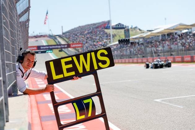 Pitboard for 44 Lewis Hamilton GBR, Mercedes AMG Petronas F1 Team , F1 Grand Prix of USA at Circuit of The Americas on October 20, 2023 in Austin, United States of America Photo by HOCH ZWEI Austin United States of America