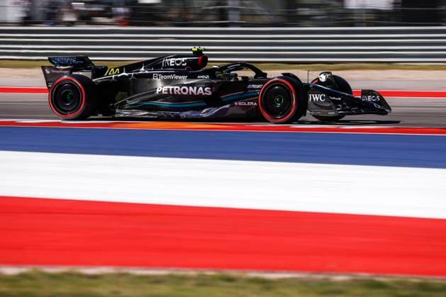 44 HAMILTON Lewis (gbr), Mercedes AMG F1 Team W14, action during the 2023 Formula 1 Lenovo United States Grand Prix, 18th round of the 2023 Formula One World Championship, WM, Weltmeisterschaft from October 20 to 22, 2023 on the Circuit of The Americas, in Austin, USA - F1 - US GRAND PRIX 2023 DPPI Panoramic  00123040__R5_9735