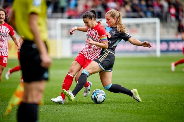 21 10 2023 football season 2023 2024 1 womens football Bundesliga 05 matchday SC Freiburg 1 FC Nürnberg FCN club sports photo zinc PeKo xpexkox Hasret Kayikci 11 , SC Freiburg in duel with _scf_fcn_damen_peko