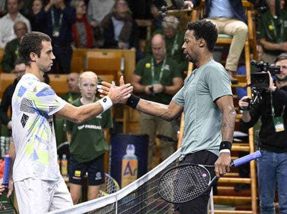 Gael Monfils of France shakes hands with Laslo Djere of Serbia after winning their semifinal during the ATP Nordic Open tennis tournament in the Royal Tennis Hall in Stockholm, Sweden, on Oct 21, 2023 STOCKHOLM SWEDEN TENNIS x10040x  Copyright: xAndersxWiklund TTx SWEDEN TENNIS NORDIC OPEN