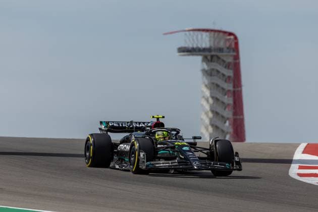 AUSTIN, TX - OCTOBER 21: Mercedes AMG Petronas F1 Team driver Lewis Hamilton (44) of the United Kingdom speeds through through turn 10 during the sprint shootout of the Formula 1 Lenovo United States Grand Prix on October 21, 2023, at Circuit of The Americas in Austin, Texas. (Photo by David Buono Icon Sportswire) AUTO: OCT 21 F1 United States Grand Prix EDITORIAL USE ONLY Icon2310210091