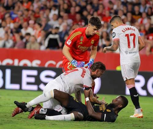 Bilder des Jahres 2023, Sport 10 Oktober Sport Themen der Woche KW42 Photo Manuel Gomez LaPresse 21 October, 2023 Seville, Spain - soccer - Sevilla vs Real Madrid - La Liga - Ramon Sanchez-Pizjuan Stadium. In the pic: RAMOS and RUDIGER.  Copyright: xJuanxJosexUbeda LaPressex