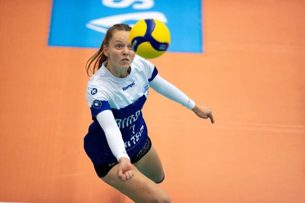 2 Bundesliga Women Pro Schwarz Weiss Erfurt vs Binder Blaubaeren TSV Flacht Erfurt 21 10 2023 Saskia Lenk 1 Binder Blaubaeren TSV Flacht 2 Bundesliga Women Pro Schwarz Weiss Erfurt vs Binder Blaubaeren TSV Flacht Riethsporthalle Erfurt 21 10 2023 Copyright: xBEAUTIFULxSPORTS Duehringx