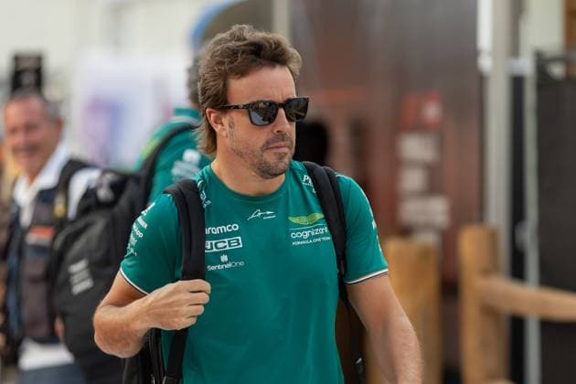 AUSTIN, TX - OCTOBER 22: Aston Martin Aramco Cognizant F1 Team driver Fernando Alonso (14) of Spain enters the paddock before the Formula 1 Lenovo United States Grand Prix on October 22, 2023, at Circuit of The Americas in Austin, Texas. (Photo by David Buono Icon Sportswire) AUTO: OCT 22 F1 United States Grand Prix EDITORIAL USE ONLY Icon2310220031
