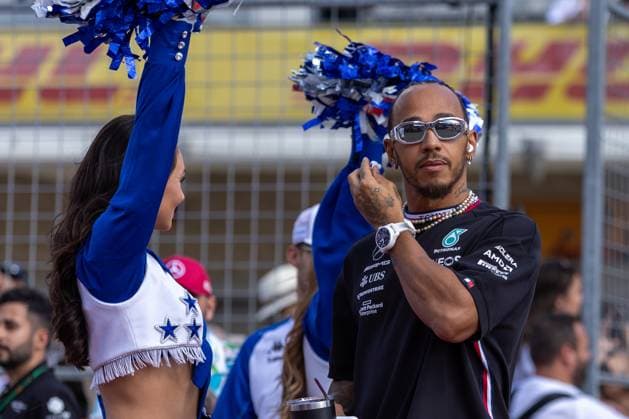 AUSTIN, TX - OCTOBER 22: Mercedes AMG Petronas F1 Team driver Lewis Hamilton (44) of the United Kingdom walks onto the track for the driver parade before the Formula 1 Lenovo United States Grand Prix on October 22, 2023, at Circuit of The Americas in Austin, Texas. (Photo by David Buono Icon Sportswire) AUTO: OCT 22 F1 United States Grand Prix EDITORIAL USE ONLY Icon2310220441