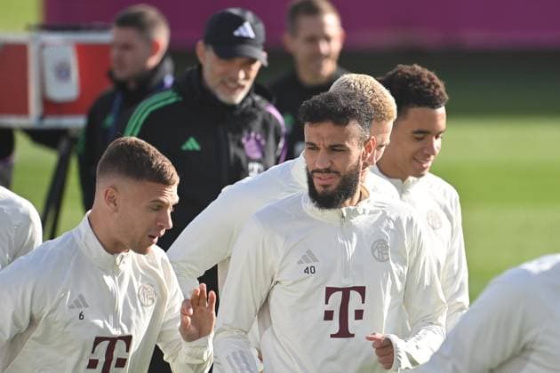 Noussair Mazraoui Bayern Muenchen , left Joshua KIMMICH Bayern Muenchen , hi coach Thomas TUCHEL Bayern Muenchen final training FC Bayern before the CL match against Galatasaray Istanbul on 23 10 2023,