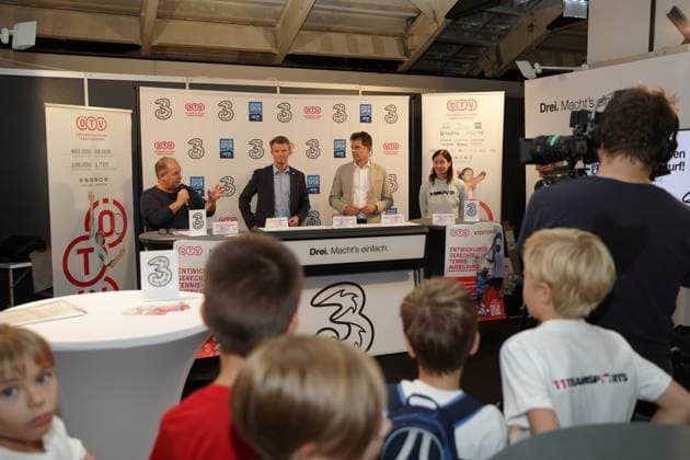 TENNIS - ATP, Tennis Herren Erste Bank Open VIENNA,AUSTRIA,23.OCT.23 - TENNIS - ATP World Tour, Erste Bank Open, press conference, PK, Pressekonferenz OETV. Image shows kids tennis expert Michael Ebert (OETV), chief commercial officer Guenter Lischka (Drei), vice president Georg Blumauer and BJKC captain Marion Maruska (OETV).  GEPAxpictures xWalterxLuger