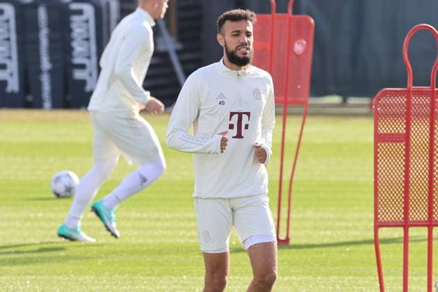 40 Noussair Mazraoui, portrait, portrait, football final training of FC Bayern Muenchen before UEFA Champions League match against Galatasaray Istanbul 23 10 2023 training ground, Saebenerstr PHOTO Mladen Lackovic LakoPress