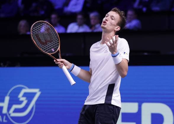 TENNIS - ATP, Tennis Herren Erste Bank Open VIENNA,AUSTRIA,23.OCT.23 - TENNIS - ATP World Tour, Erste Bank Open. Image shows the disappointment of Jiri Lehecka (CZE).  GEPAxpictures xWalterxLuger