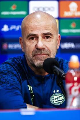 LENS - PSV Eindhoven coach Peter Bosz during the MD-1 press conference, PK, Pressekonferenz prior to the UEFA Champions League group B match against RC Lens at the Stade Bollaert-Delelis on October 23, 2023 in Lens, France. ANP MAURICE VAN STEEN UEFA Champions League MD-1 2023 2024 xVIxANPxSportx xxANPxIVx 481915118 originalFilename: 481915118.jpg