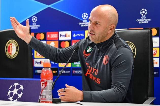ROTTERDAM - Coach of Feyenoord Arne Slot during the MD-1 press conference, PK, Pressekonferenz prior to the UEFA Champions League match against SS Lazio Roma at Feyenoord Stadion de Kuip on October 24, 2023 in Rotterdam, Netherlands. ANP OLAF KRAAK UEFA Champions League 2023 24 2023 2024 xVIxANPxSportx xxANPxIVx 481988404 originalFilename: 481988404.jpg