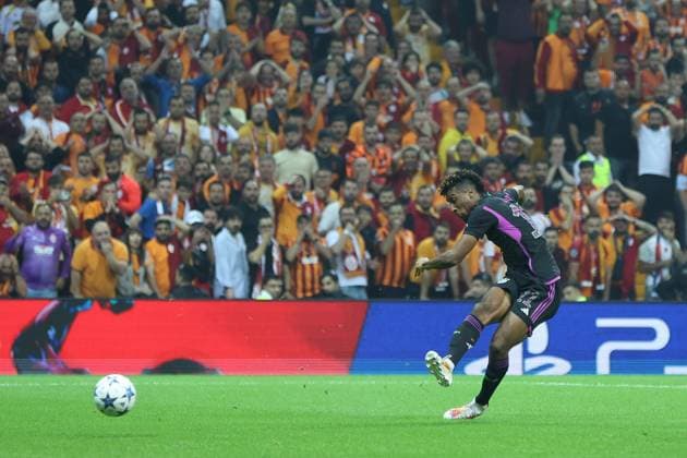 Kingsley Coman 11 FC Bayern Muenchen scores the goal to 0 1, Galatasaray Istanbul vs FC Bayern Muenchen, Champions League, football, preliminary round, first leg, 24 10 2023 Istanbul Istanbul Turkey Copyright: xkolbert-press ChristianxKolbertx