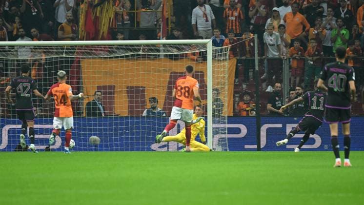 Istanbul, Rams Park, 24 10 23, GER, Men, UEFA Champions League, 2023 2024 season, Galatasaray Istanbul FC Bayern Muenchen picture Kingsley COMAN Muenchen makes the goal 0 1 Only for editorial use UEFA regulations prohibit any use of photographs as image sequences and or quasi video Turkey