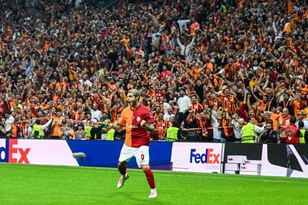 ISTANBUL - Mauro Icardi of Galatasaray celebrates the 1-1 during the UEFA Champions League Group A match between Galatasaray and FC Bayern Munich at the Rams Global Stadium on October 24 in Istanbul, Turkey. ANP Hollandse Hoogte UEFA Champions League 2023 24 2023 2024 xVIxANPxSportx xGerritxvanxKeulenxIVx 482002571 originalFilename: 482002571.jpg