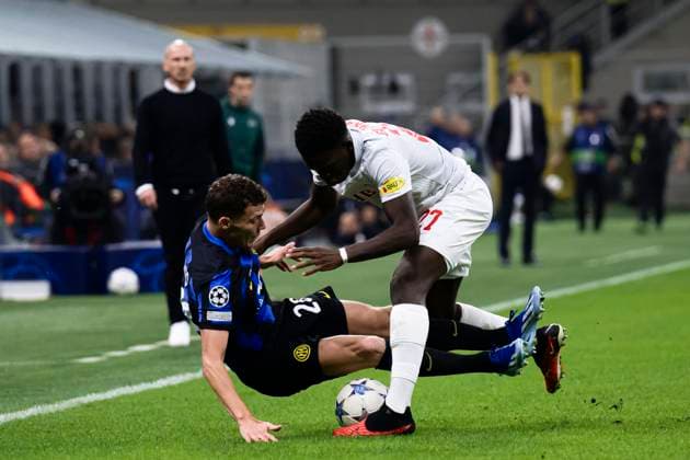 FC Internazionale v RB Salzburg - UEFA Champions League Benjamin Pavard of FC Internazionale competes for the ball with Lucas Gourna-Douath of RB Salzburg during the UEFA Champions League football match between FC Internazionale and RB Salzburg. Milan Italy Copyright: xNicolòxCampox