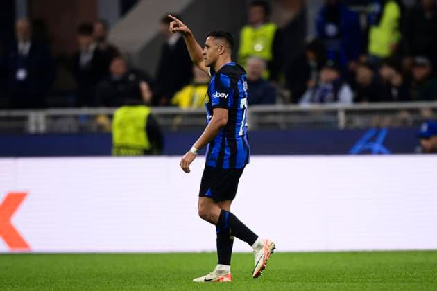 FC Internazionale v RB Salzburg - UEFA Champions League Alexis Sanchez of FC Internazionale celebrates after scoring a goal during the UEFA Champions League football match between FC Internazionale and RB Salzburg. Milan Italy Copyright: xNicolòxCampox