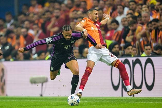 ISTANBUL - (l-r) Leroy Sane of FC Bayern Munich, Dries Mertens of Galatasaray during the UEFA Champions League Group A match between Galatasaray and FC Bayern Munich at the Rams Global Stadium on October 24 in Istanbul, Turkey. ANP Hollandse Hoogte UEFA Champions League 2023 24 2023 2024 xVIxANPxSportx xGerritxvanxKeulenxIVx 482008675 originalFilename: 482008675.jpg