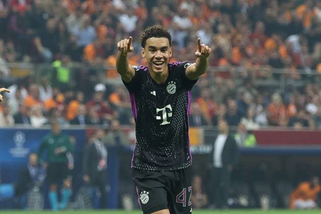 Goal celebration of Jamal Musiala 42 FC Bayern Muenchen to 1 3, Galatasaray Istanbul vs FC Bayern Muenchen, Champions League, football, preliminary round, first leg, 24 10 2023 Istanbul Istanbul Turkey Copyright: xkolbert-press ChristianxKolbertx