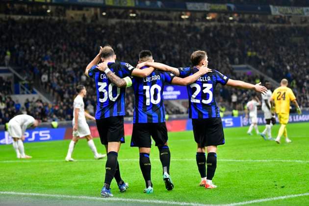 Inter v FC Salzburg, UEFA Champions League football, Milano, Italy Milano, Italy. 24th, October 2023. Lautaro Martinez (10) of Inter scores for 3-1 but the goal is disallowed after VAR review during the UEFA Champions League match between Inter and FC Salzburg at Giuseppe Meazza in Milano. Milano Italy  Copyright: xGonzalesxPhoto TommasoxFimianox