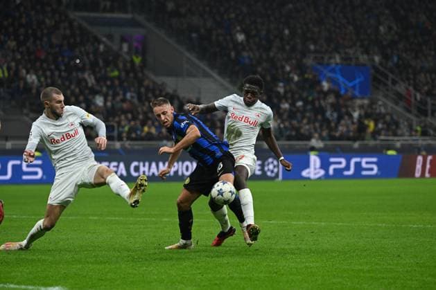 UEFA Champions League football match - Inter - FC Internazionale vs FC Salzburg Davide Frattesi of FC Inter during the UEFA Champions League match between Inter FC Internazionale and FC Salzburg , on October 24, 2023, at Giuseppe Meazza San Siro Siro stadium in Milan, Italy. Photo Tiziano Ballabio Milan Italy  Copyright: xIPAxSport ABACAx BRIPASport20231024_299 IPAxSport ABACAx BRIPASport20231024_299