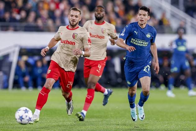 LENS - 24-10-2023, Stade Bollaert-Delelis. Football, Champions League, season 2023-2024. Lens - PSV. Jonathan Gradit of RC Lens and Hirving Lozano of PSV Lens - PSV  x22882850x Copyright: