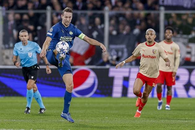 LENS - 24-10-2023, Stade Bollaert-Delelis. Football, Champions League, season 2023-2024. Lens - PSV. Luuk de Jong of PSV Lens - PSV  x22883221x Copyright: