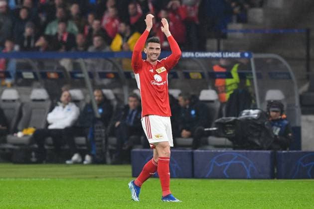Football, Men, 2023 2024 season, UEFA Champions League Group C, Matchday 3 , 1 FC Union Berlin SSC Napoli, v l Robin Gosens 1 FC Union Berlin disappointed, dejected, dissatisfied, 24 10 2023, Copyright: xMatthiasxKochx