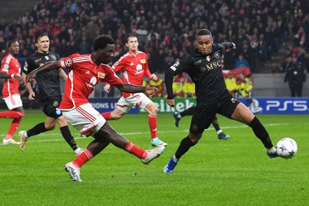 Football, Men, Season 2023 2024, UEFA Champions League Group C, Matchday 3 , 1 FC Union Berlin SSC Napoli, v l David Datro Fofana 1 FC Union Berlin and Natan SSC Napoli in duel, 24 10 2023, Copyright: xMatthiasxKochx