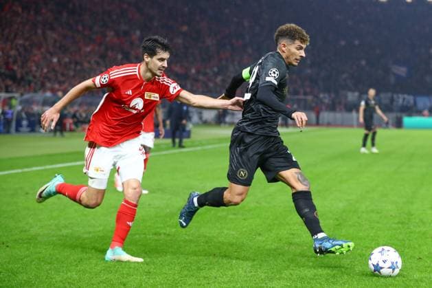 24 10 2023, xtgx, football, UEFA Champions League, 1 FC Union Berlin SSC Napoli emspor, v l Diogo Leite Union Berlin, 4 , Giovanni Di Lorenzo Napoli, 22 duel, duel, fight, tackle DFL DFB REGULATES PROHIBIT ANY USE OF PHOTOGRAPHS as IMAGE SEQUENCES and or QUASI VIDEO Olympiastadion