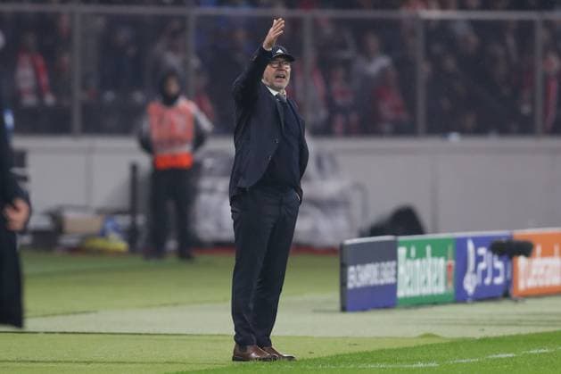 24 10 2023, xtgx, football, UEFA Champions League, 1 FC Union Berlin SSC Napoli emspor, v l Urs Fischer Union Berlin, coach gives instructions, gestures with arms, gesticulate, gives instructions DFL DFB REGULATES PROHIBIT ANY USE OF PHOTOGRAPHS as IMAGE SEQUENCES and or QUASI VIDEO Olympiastadion