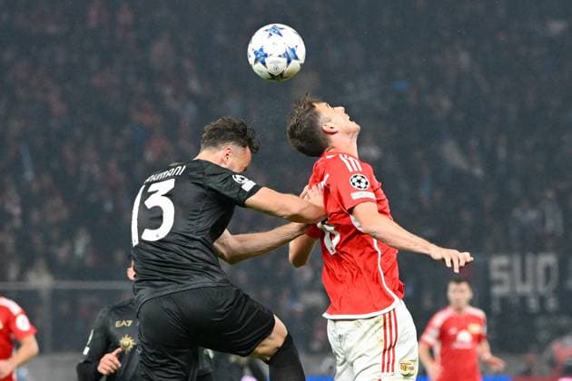 Football, Men, Season 2023 2024, UEFA Champions League Group C, Matchday 3 , 1 FC Union Berlin SSC Napoli, v l Amir Rrahmani SSC Napoli and Janik Haberer 1 FC Union Berlin in duel, 24 10 2023, Copyright: xMatthiasxKochx