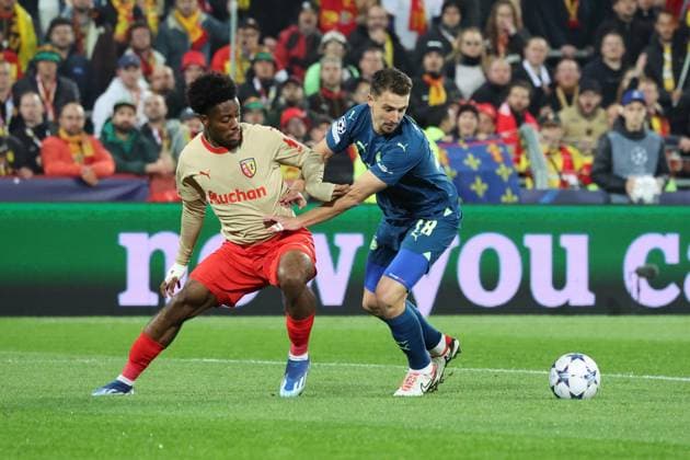 Elye WAHI (RC Lens) lors du match de l UEFA Champions League entre le RC Lens et le PSV Eindhoven, stade Bollaert-Delelis, le 24 octobre 2023 FOOTBALL : RC LENS vs PSV EINDHOVEN - UEFA LIGUE DES CHAMPIONS - 24 10 2023 LaurentSanson Panoramic 