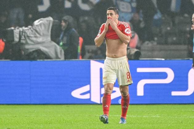 Football, Men, 2023 2024 season, UEFA Champions League Group C, Matchday 3 , 1 FC Union Berlin SSC Napoli, v l Rani Khedira 1 FC Union Berlin disappointed, dejected, dissatisfied, 24 10 2023, Copyright: xMatthiasxKochx