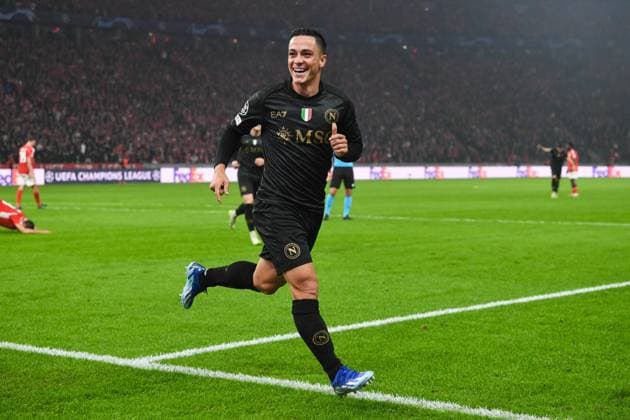 Football, Men, 2023 2024 season, UEFA Champions League Group C, Matchday 3 , 1 FC Union Berlin SSC Napoli, v l Giacomo Raspadori SSC Napoli goal celebration, cheers after scoring 0 1, 24 10 2023, Copyright: xMatthiasxKochx
