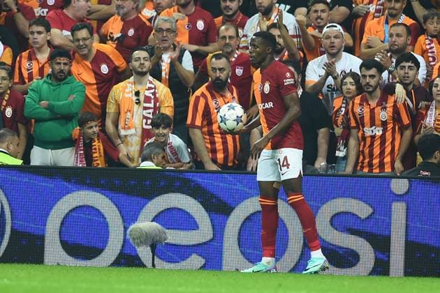 Wilfried Zaha of Galatasaray during the UEFA Champions League match between Galatasaray A.S. and FC Bayern München at RAMS PARK Arena on October 24, 2023 in Istanbul, Turkey. Istanbul Turkey Copyright: xSeskimPhotox Gsaray-BMunich_241023 (208)