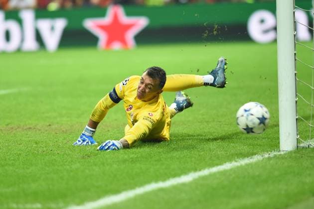 Goalkeeper Fernando Muslera of Galatasaray during the UEFA Champions League match between Galatasaray A.S. and FC Bayern München at RAMS PARK Arena on October 24, 2023 in Istanbul, Turkey. Istanbul Turkey Copyright: xSeskimPhotox Gsaray-BMunich_241023 (445)