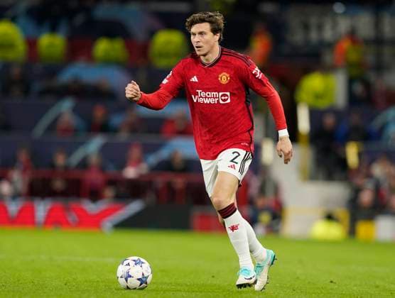 MANCHESTER, ENGLAND, 24th October 2023. Victor Lindelof of Manchester United, ManU during the UEFA Champions League match at Old Trafford, Manchester. Picture credit should read: Andrew Yates Sportimage EDITORIAL USE ONLY. No use with unauthorised audio, video, data, fixture lists, club league logos or live services. Online in-match use limited to 120 images, no video emulation. No use in betting, games or single club league player publications. SPI-2672-0106